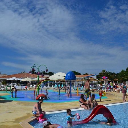 Camping Les Charmettes- Les Mathes Εξωτερικό φωτογραφία