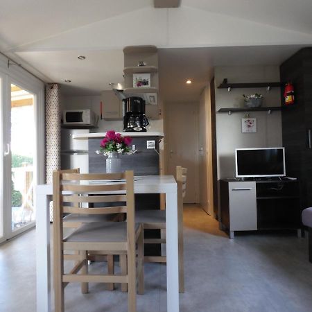 Camping Les Charmettes- Les Mathes Εξωτερικό φωτογραφία