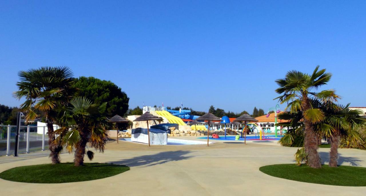 Camping Les Charmettes- Les Mathes Εξωτερικό φωτογραφία
