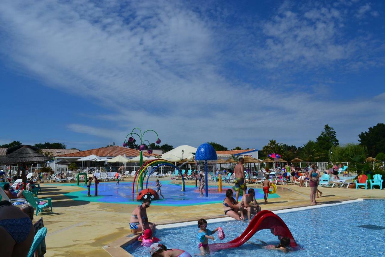 Camping Les Charmettes- Les Mathes Εξωτερικό φωτογραφία